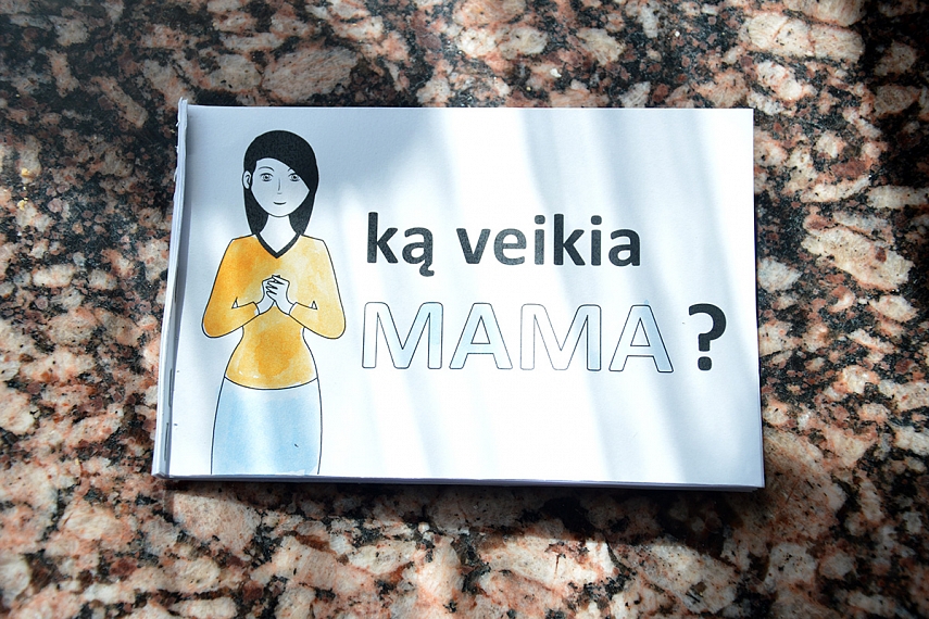 <p>Tokia pati savadarbė. Keturi a4 formato lapai. Nuspalvinti akvarele. Sukarpyti ir susiūti.</p>
